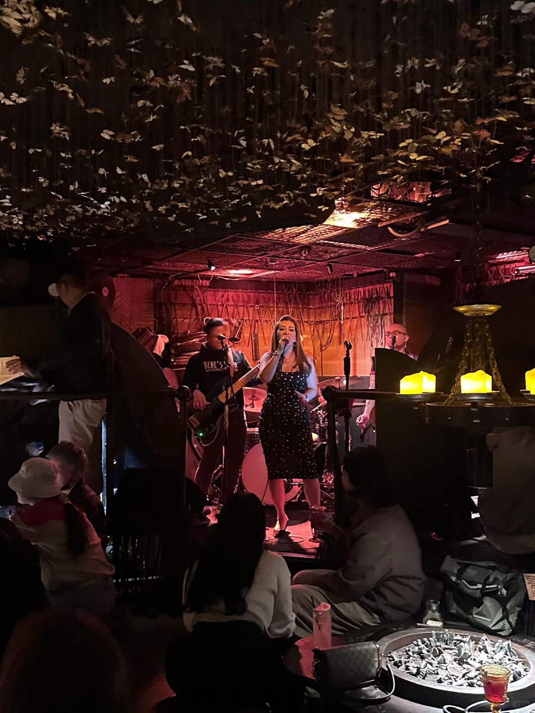 Hong kong-The Iron Fairies Bar in Hong Kong, many butterflies and wishing bottles, dancing unconsciously