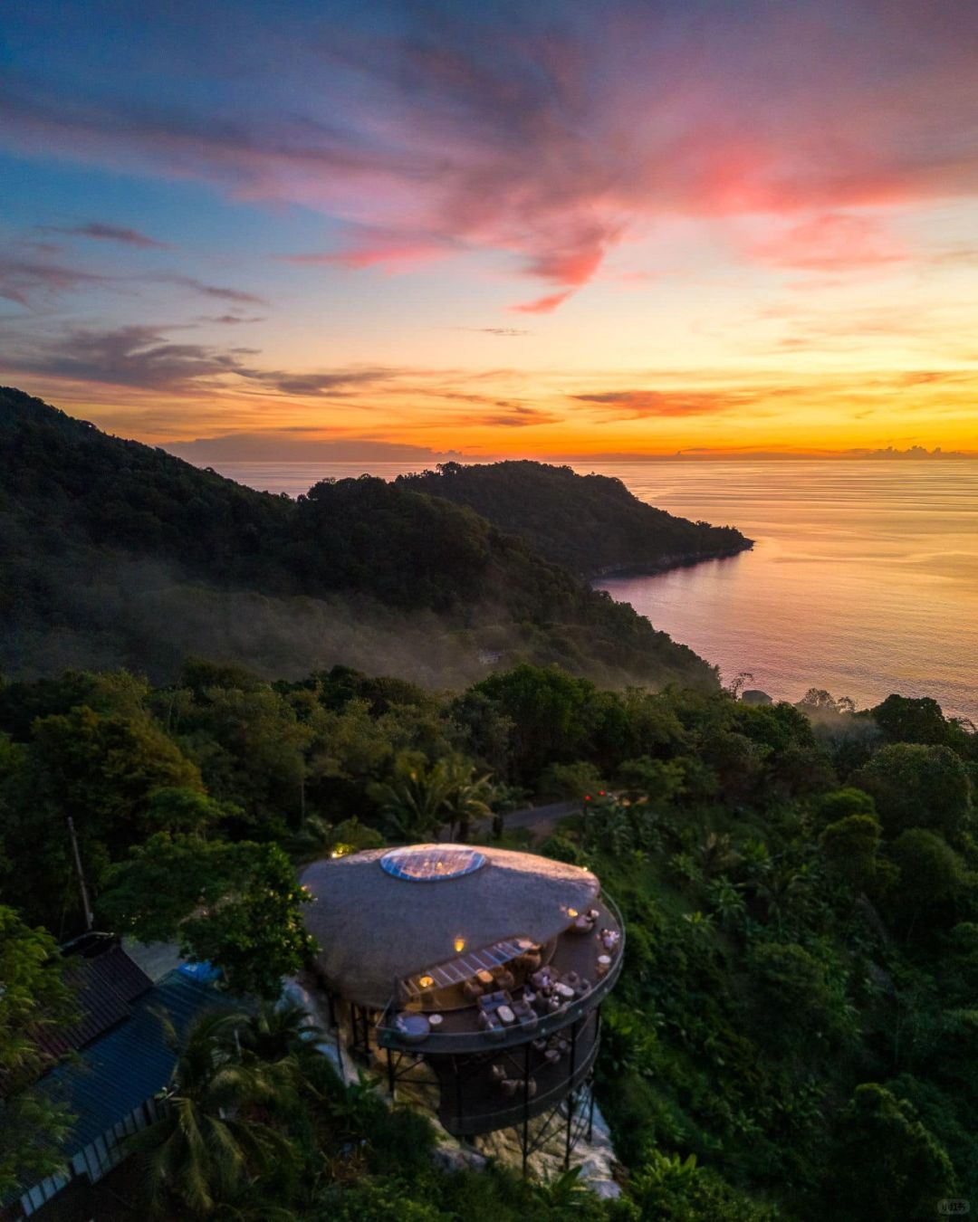 Phuket-Phuket Cliff Sunset Restaurant Tree Bay Clubhouse, 360-degree Observation Deck