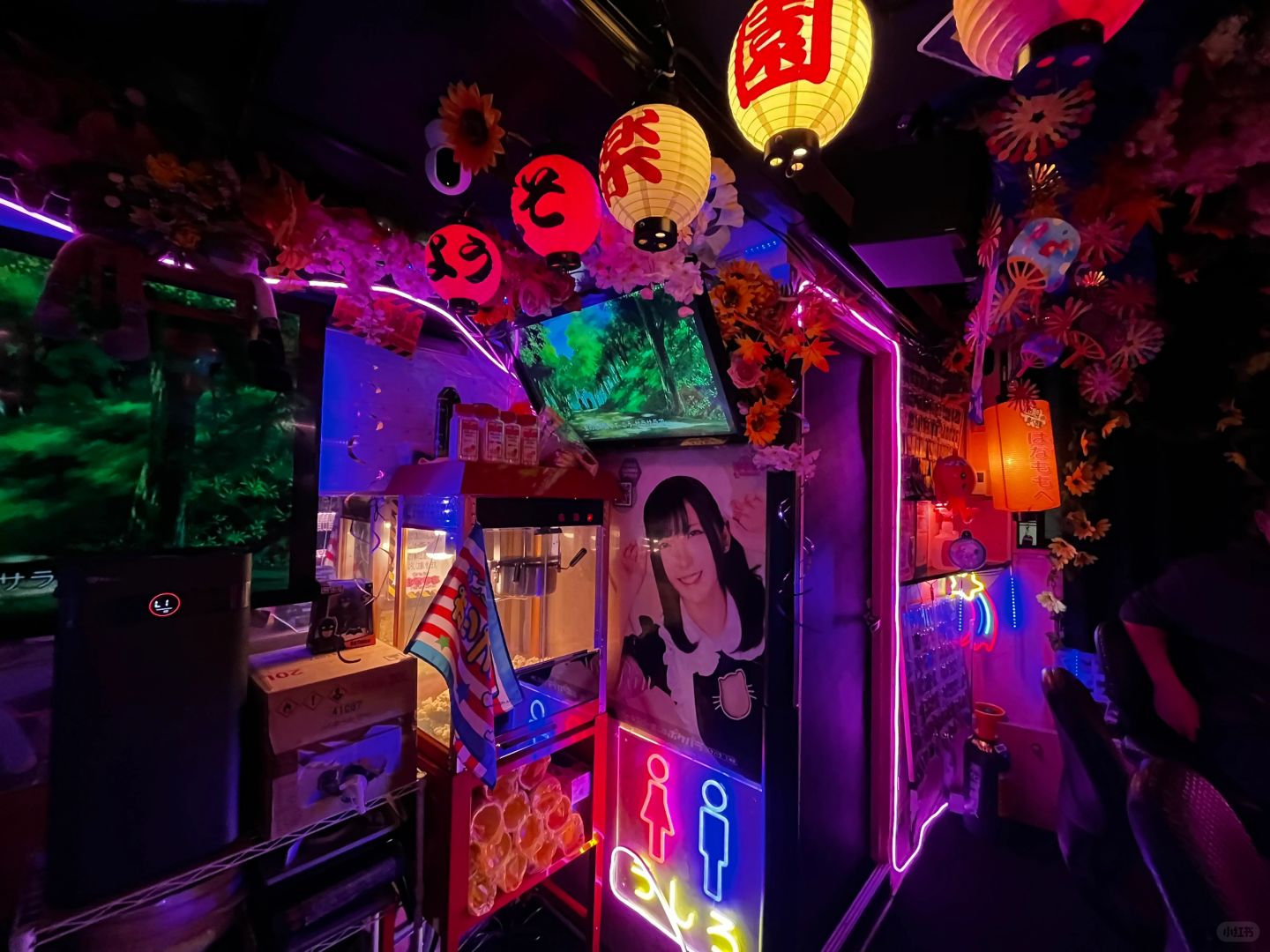 Tokyo-A girls bar (はなもも) with favorable price, near Matsuda Station , a 3-minute walk