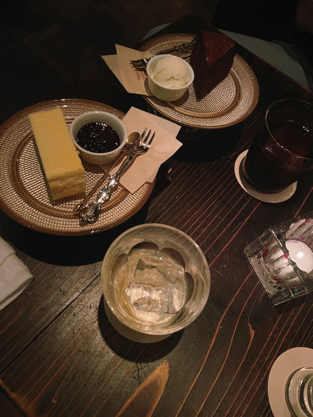 Tokyo-Japanese niche coffee bar treasure shop coffee&bar:delicious desserts,nice store owner