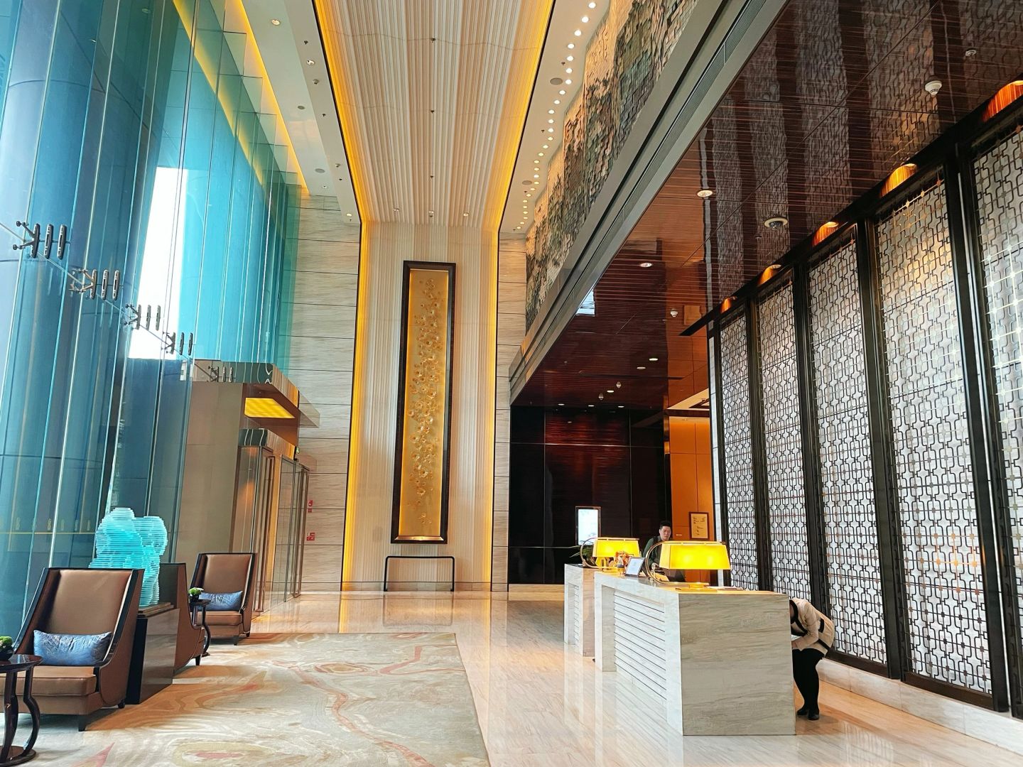 Chengdu/Chongqing-The Ritz Carlton Chengdu Hotel is the worst Ritz hotel in China, with very poor service!