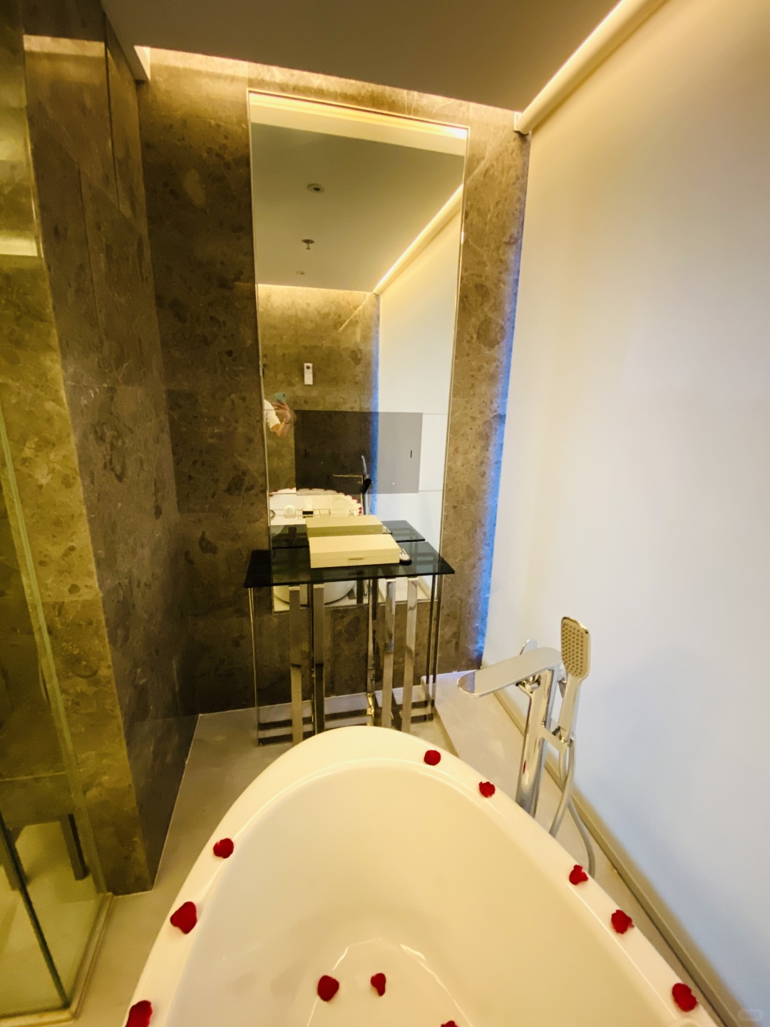 Chengdu/Chongqing-The overall performance of JW Hotel in Chengdu is definitely not very good.