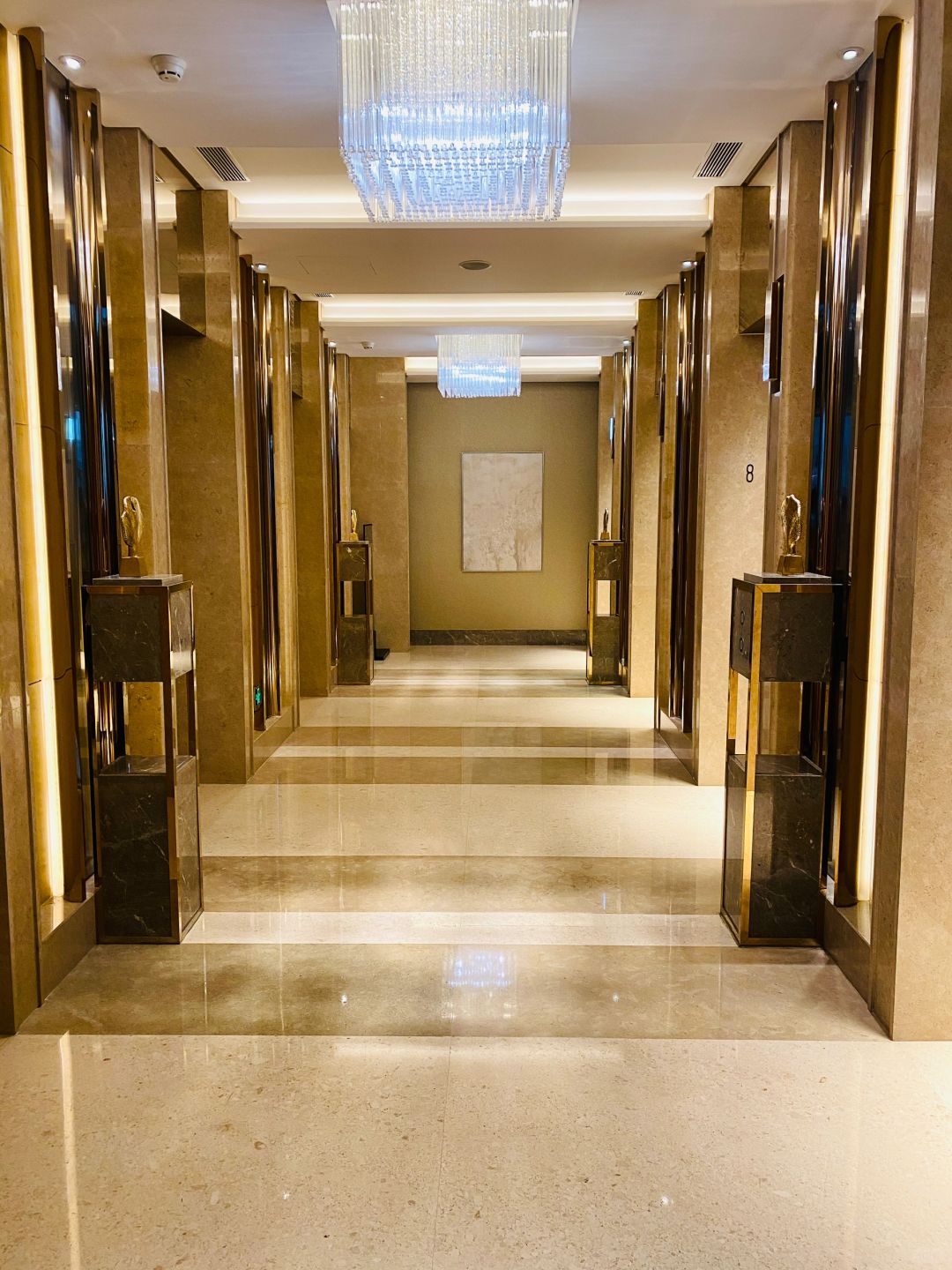 Chengdu/Chongqing-The overall performance of JW Hotel in Chengdu is definitely not very good.