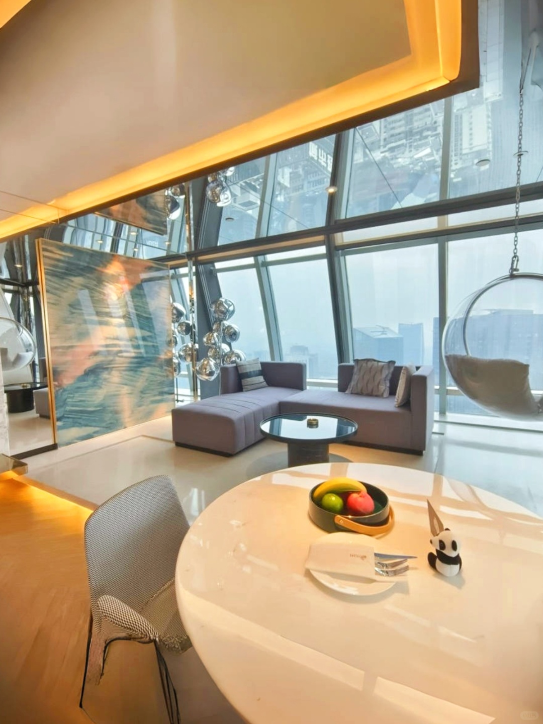 Chengdu/Chongqing-At ISEYA Shiye High Altitude Hotel in Chengdu, you can enjoy a high-altitude night view bubble bath at night!