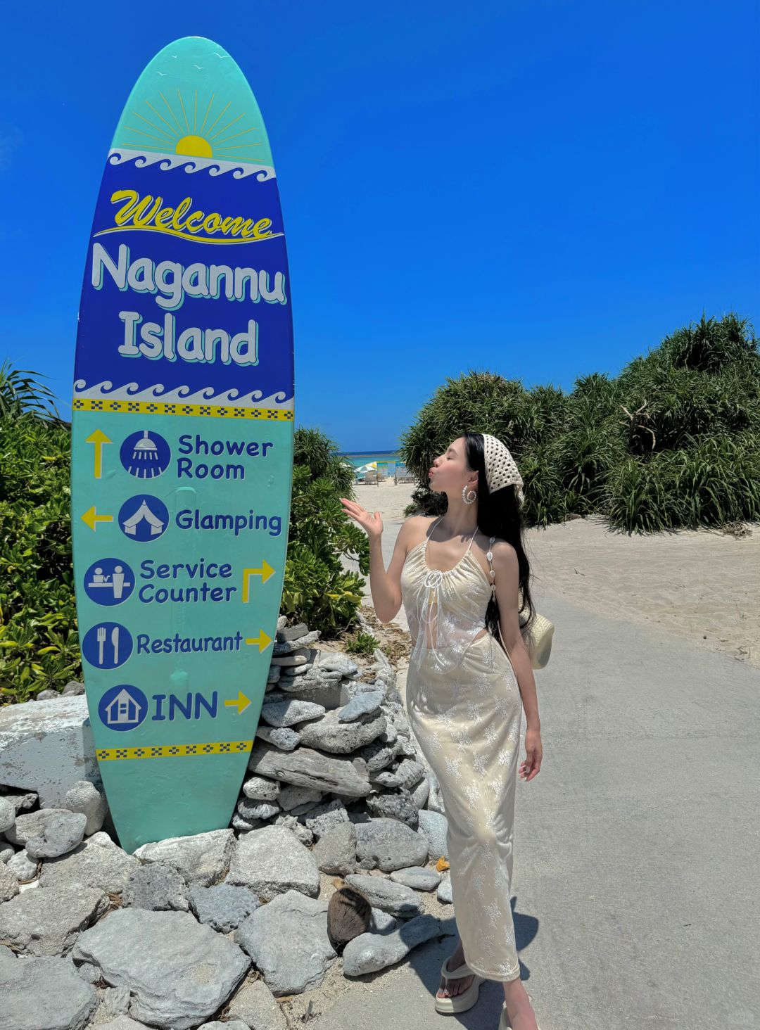 Okinawa-The jelly sea in Nagaru Island has its own filter:crystal clear sea water,turtles and sharks