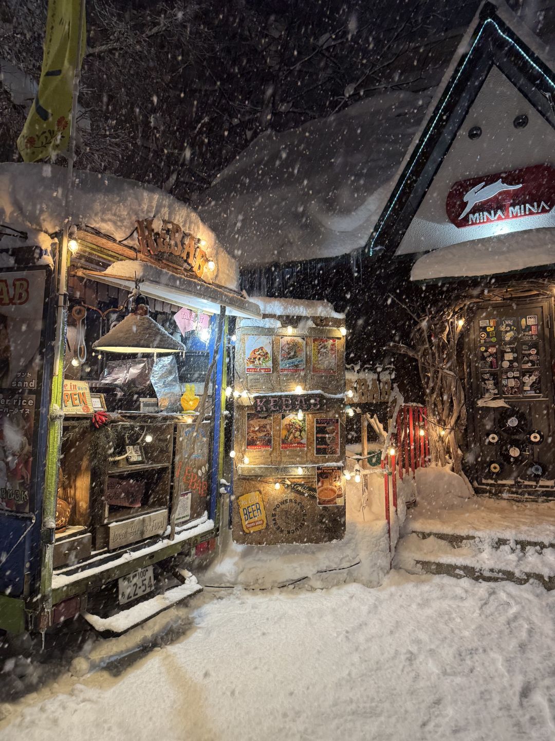 Sapporo/Hokkaido-Internet celebrity bar GYU in Niseko:special Y0-yo,IPA and good atmosphere