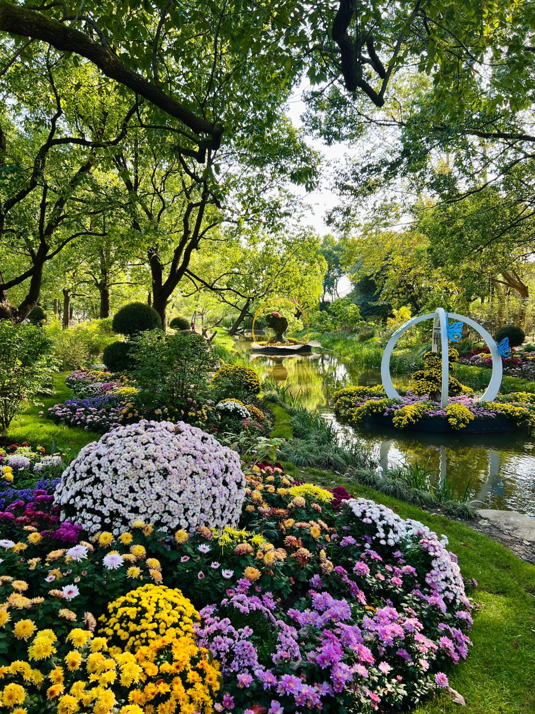 Shanghai/Hangzhou-Oh my god! Shanghai Monet's garden was actually decorated with trees blown down！