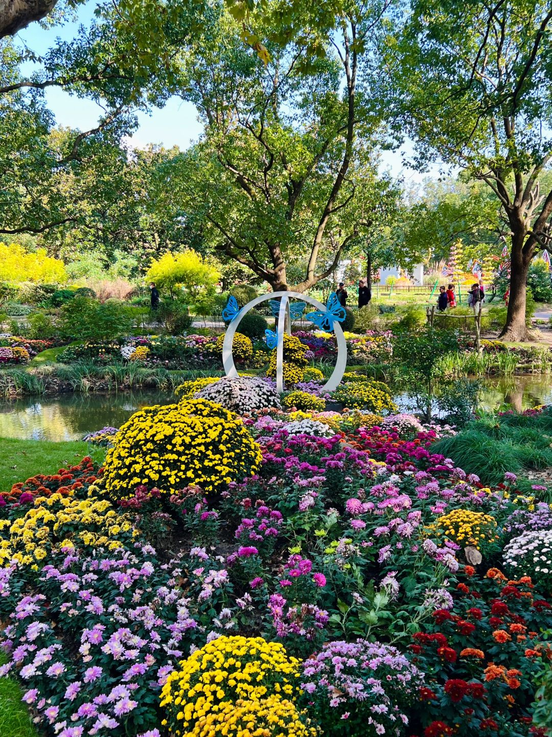 Shanghai/Hangzhou-Oh my god! Shanghai Monet's garden was actually decorated with trees blown down！