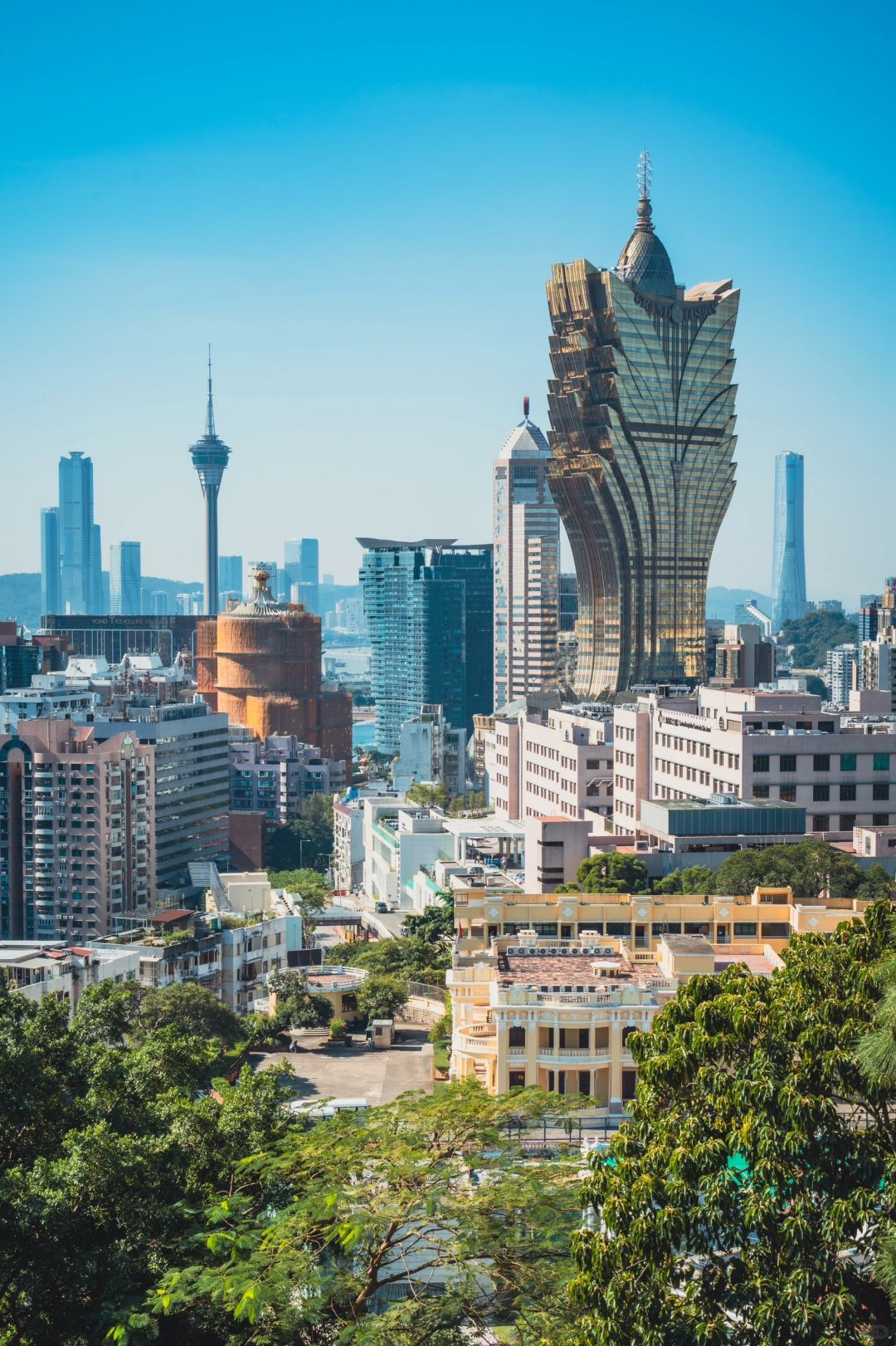 Macao-I took these 10 photos as a souvenir of my two-day and one-night walking tour in Macau