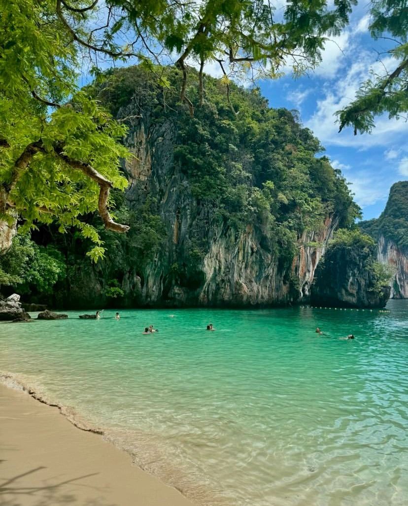 Krabi-This trip to Krabi exceeded my expectations. ? The beautiful Thai island was amazing