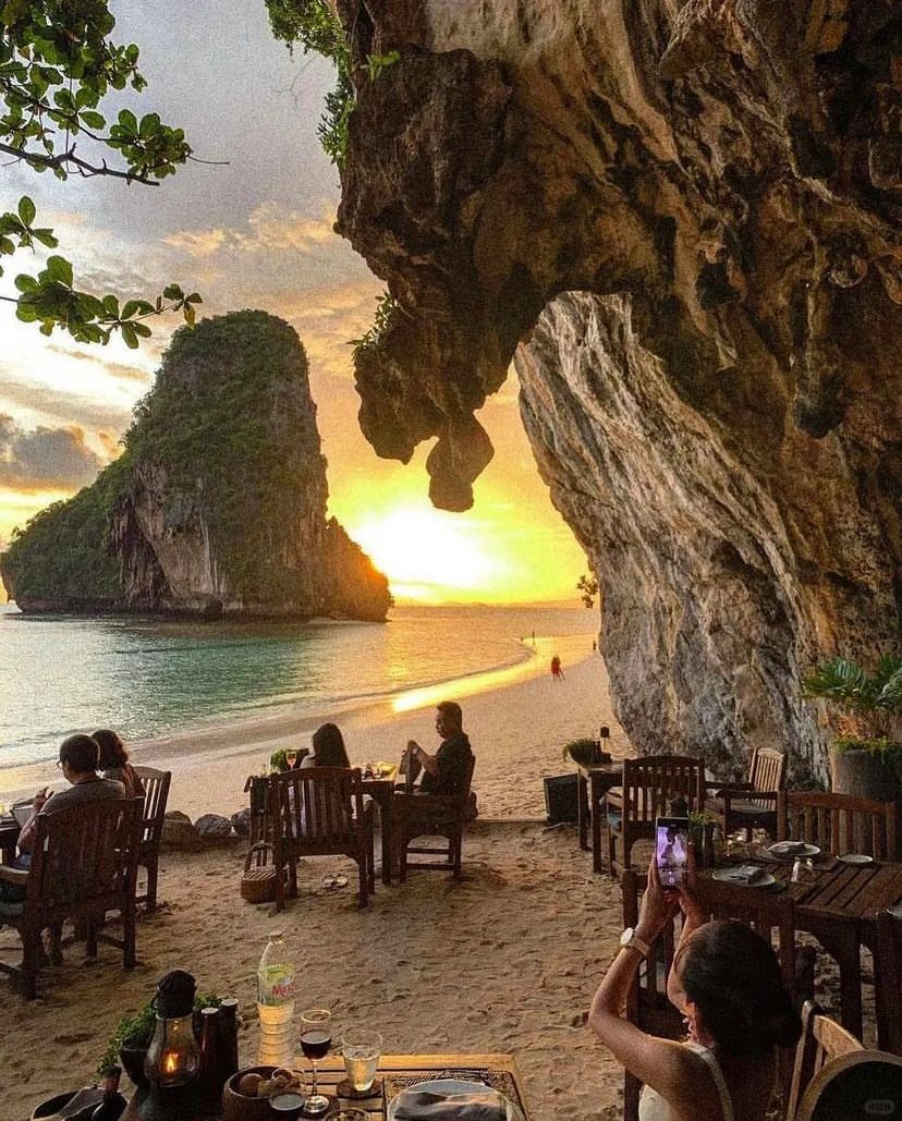 Krabi-This trip to Krabi exceeded my expectations. ? The beautiful Thai island was amazing