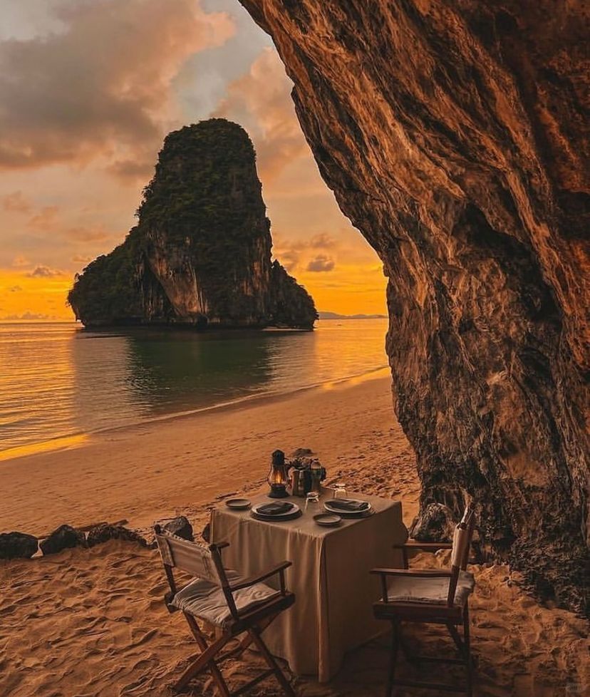 Krabi-This trip to Krabi exceeded my expectations. ? The beautiful Thai island was amazing