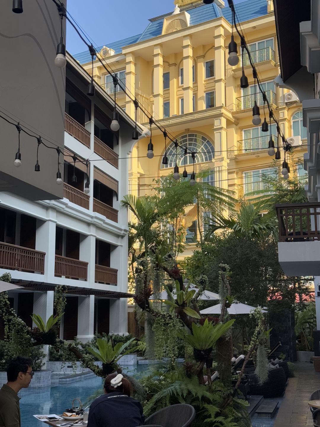 Chiang Mai-Hotel Sensai Nimman Road, Chiang Mai, has large rooms and rich breakfast