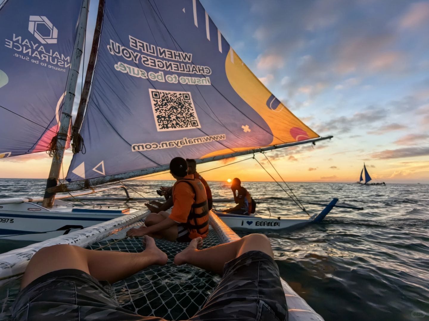Boracay-The sunset sailing atmosphere Boracay great, embracing the sea and the feeling of freedom