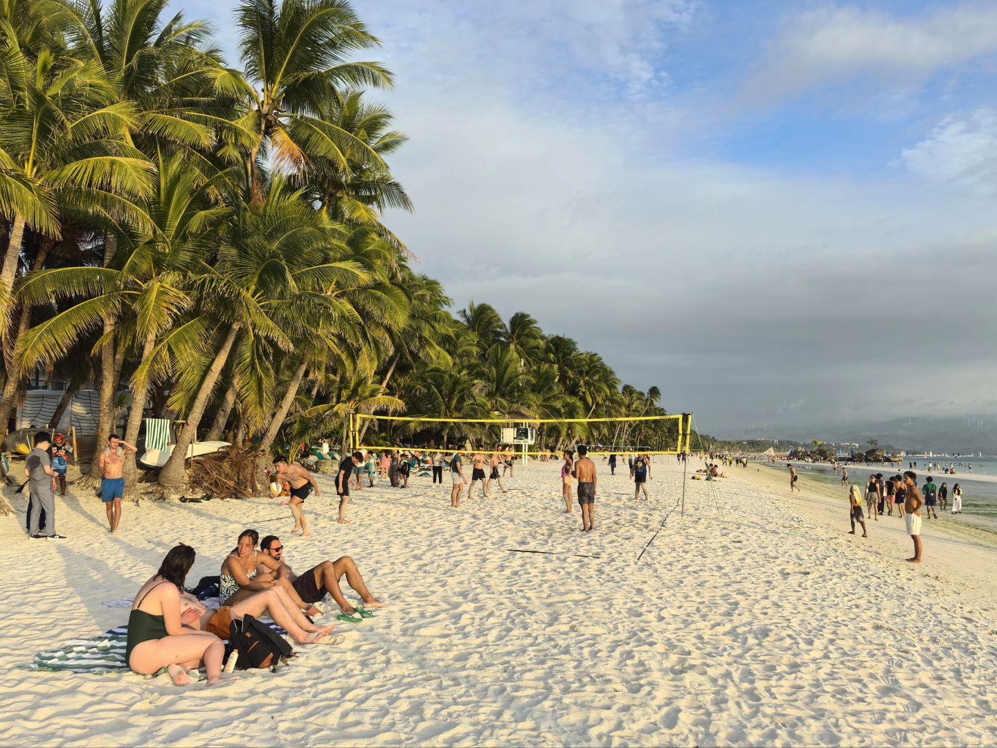 Boracay-The sunset sailing atmosphere Boracay great, embracing the sea and the feeling of freedom