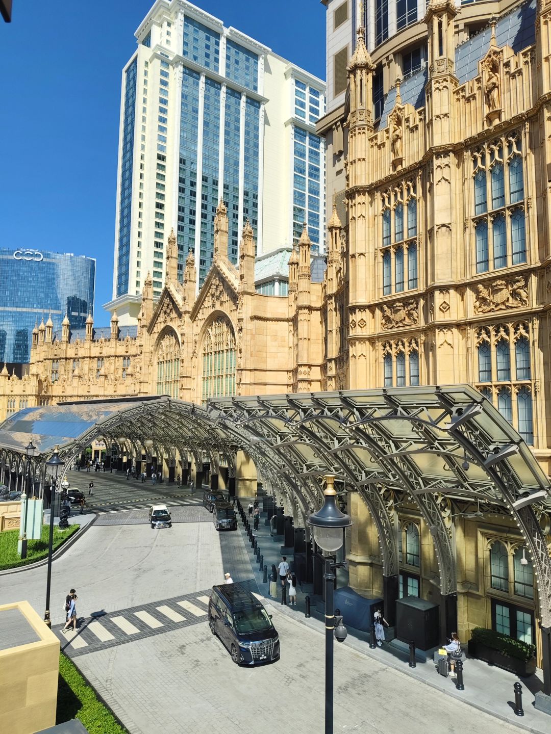 Macao-Zhuhai-Macau one-day tour guide, visit Grand Lisboa, Love Lane and Fisherman's Wharf