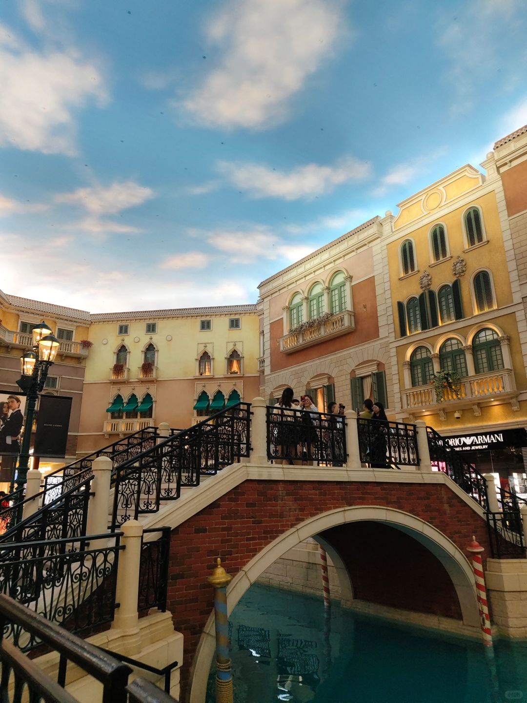 Macao-Zhuhai-Macau one-day tour guide, visit Grand Lisboa, Love Lane and Fisherman's Wharf
