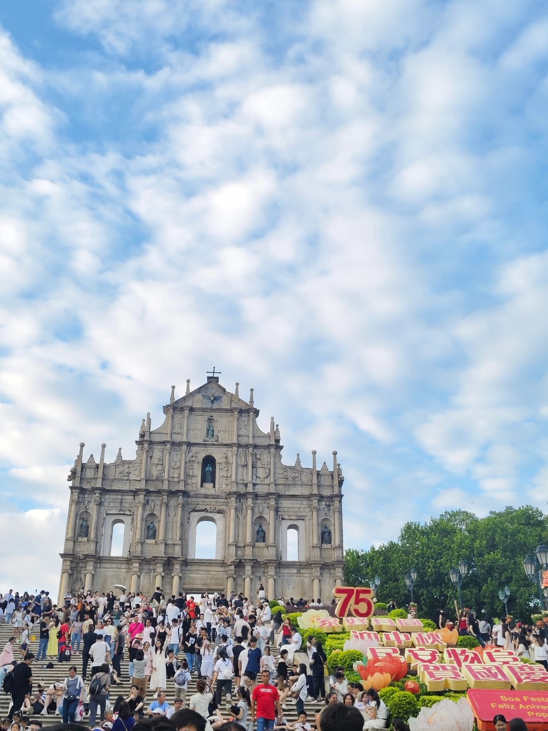 Macao-Zhuhai-Macau one-day tour guide, visit Grand Lisboa, Love Lane and Fisherman's Wharf