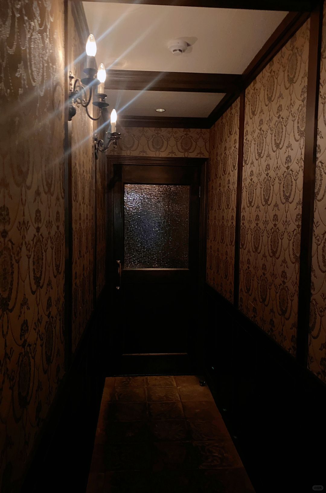 Osaka-treasure shop:elegant and very atmospheric LAMP BAR