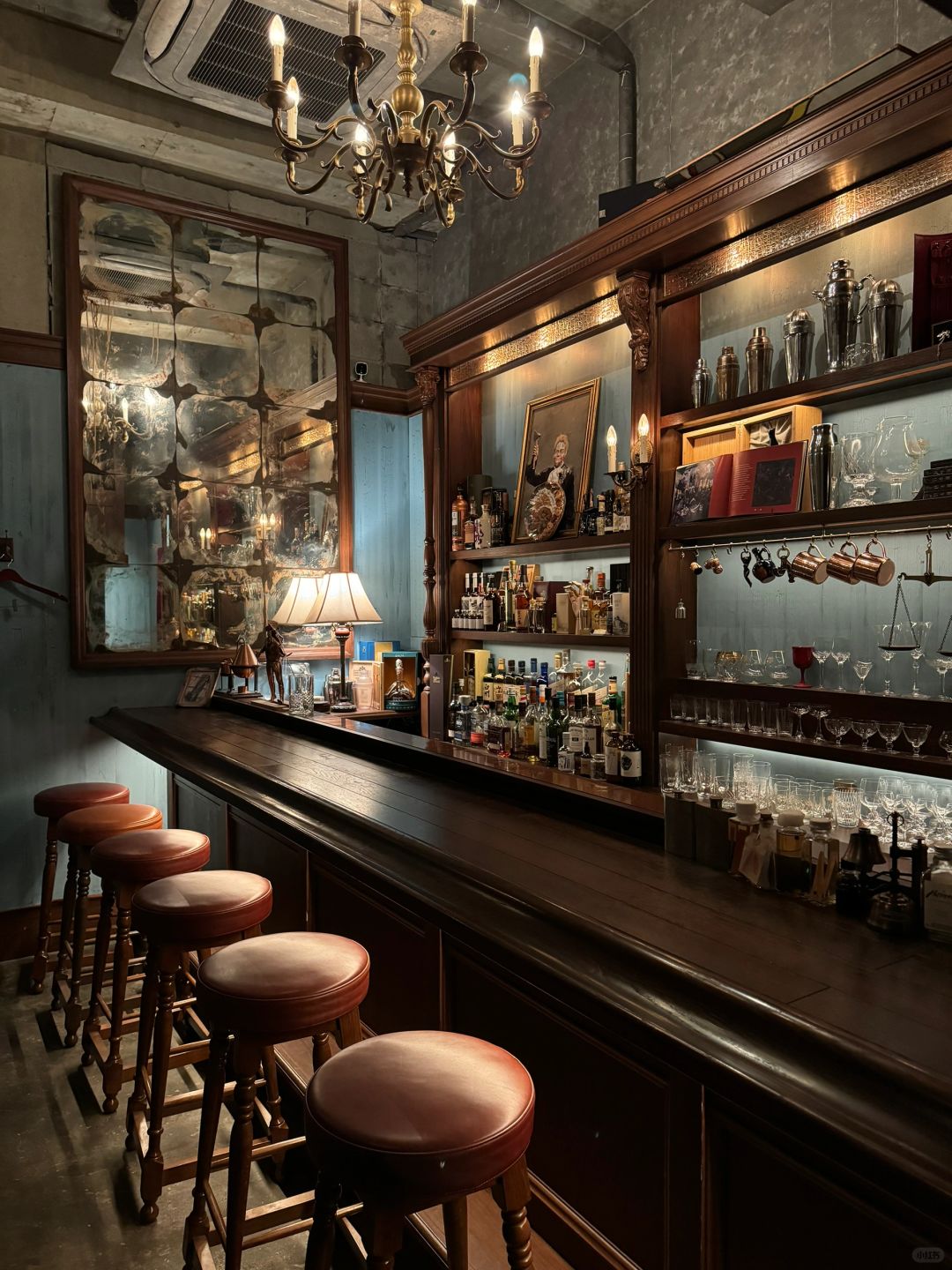 Osaka-🇯🇵NO.2 Bar Lamp bar and its creative manager, Kaneko Michio
