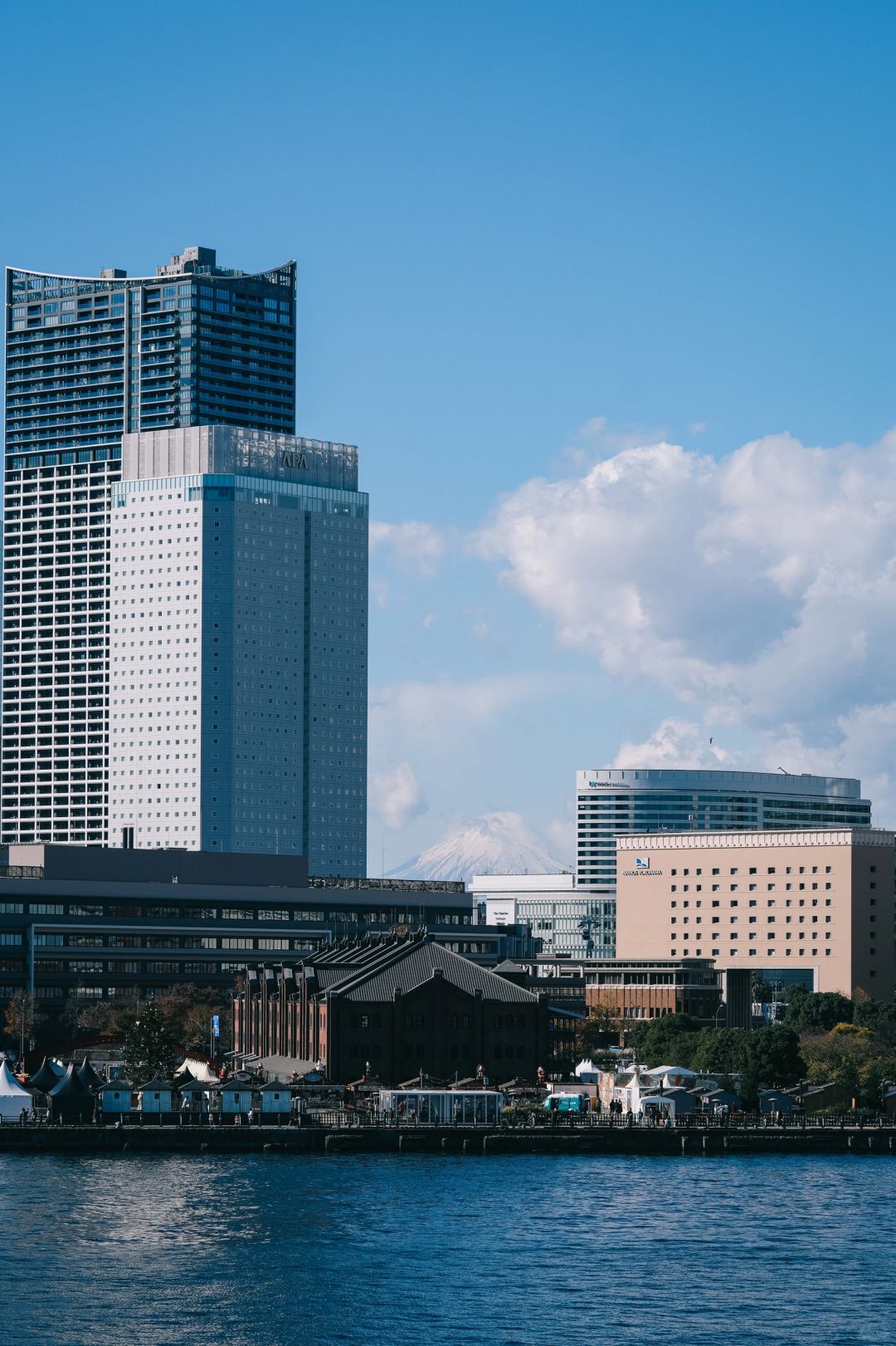 Tokyo-A one-day citywalk tour in Yokohama:Yokohama Port Pier,Yamashita Park,Red Brick Warehouse and so on