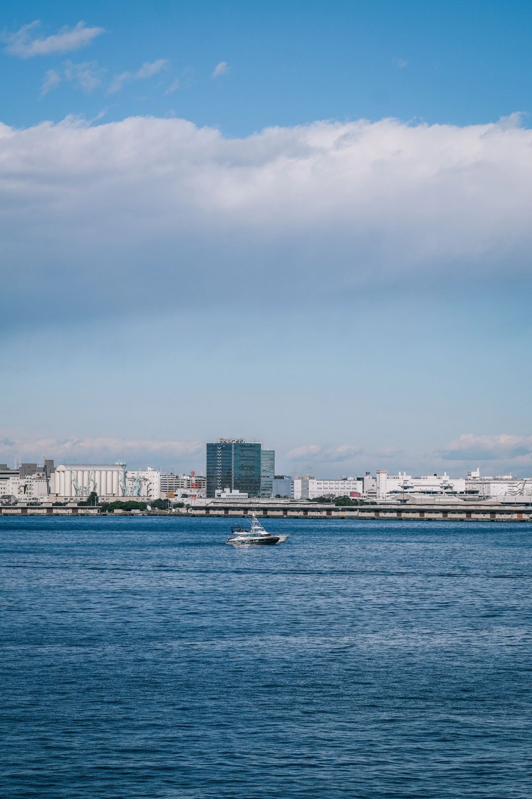 Tokyo-A one-day citywalk tour in Yokohama:Yokohama Port Pier,Yamashita Park,Red Brick Warehouse and so on