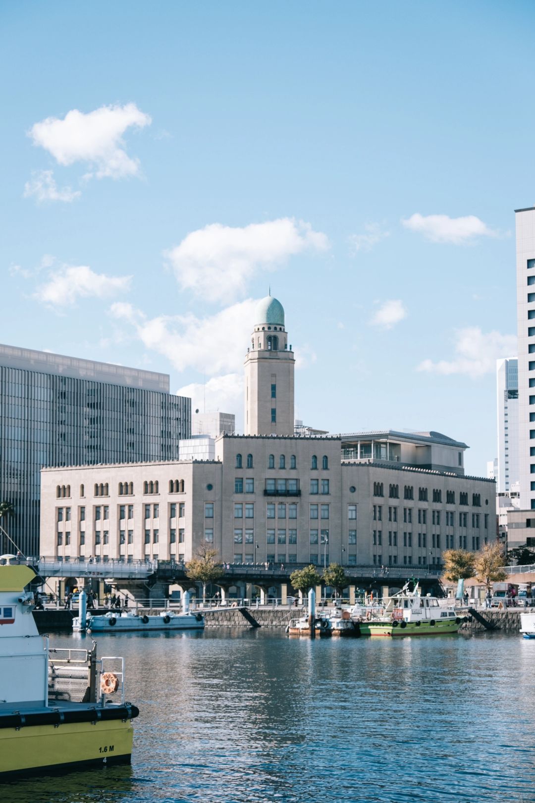 Tokyo-A one-day citywalk tour in Yokohama:Yokohama Port Pier,Yamashita Park,Red Brick Warehouse and so on
