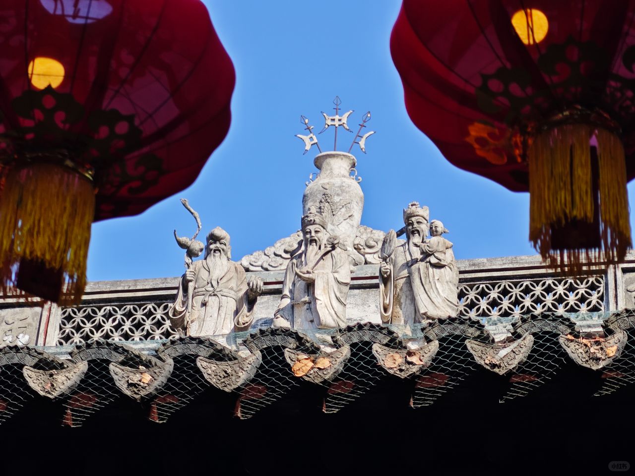 Shanghai/Hangzhou-Chenghuang Temple in Shanghai is a unique Chinese religious culture. Don't make any mistake!