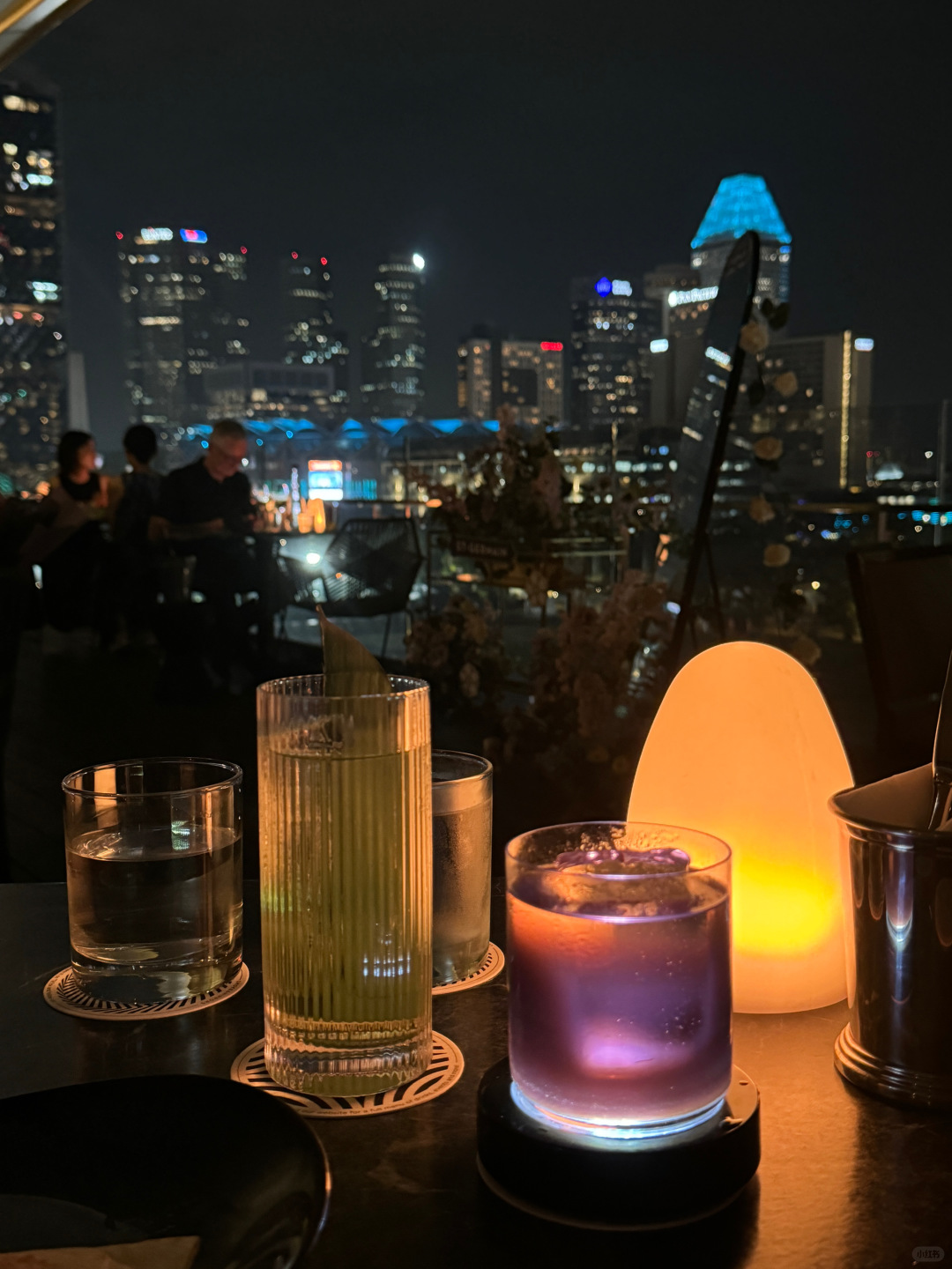 Singapore-Singapore's rooftop Smoke And Mirrors Bar has the best city night view in Singapore
