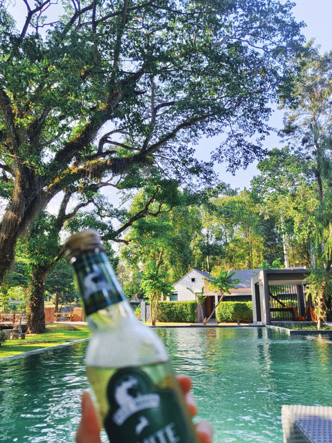Chiang Mai-Flora Creek, Chiang Mai Forest Garden Hotel, located on mountain 20km from the ancient city