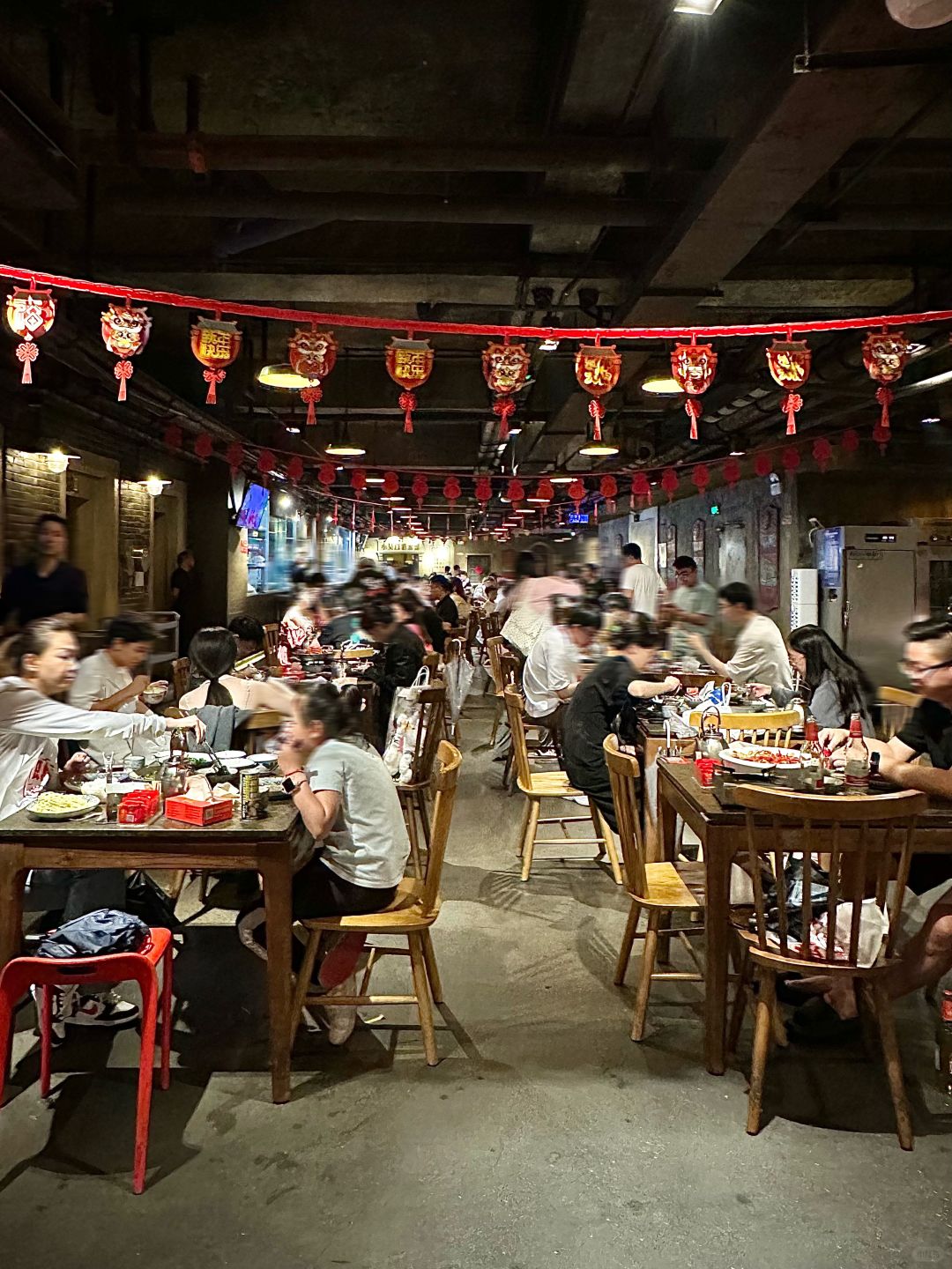Changsha-The only downside at Changsha Xiaxiaolong Restaurant is that you have to queue up to eat!
