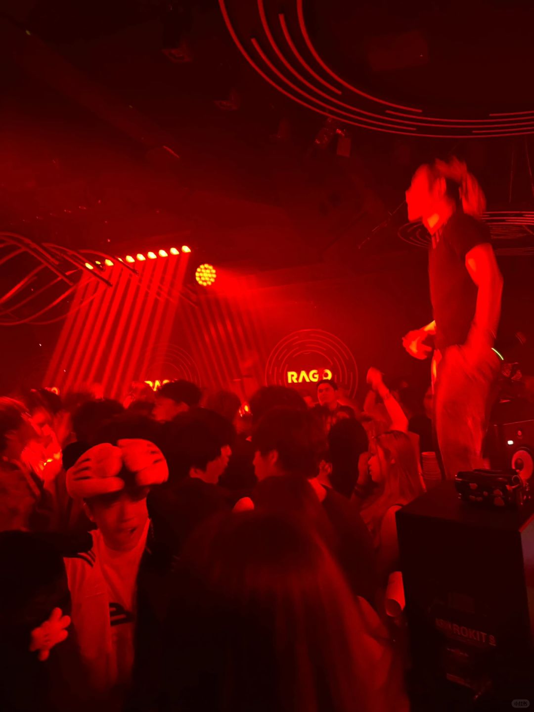 Shanghai/Hangzhou-Jiangsu, Zhejiang and Shanghai front -line hiphop nightclub evaluation