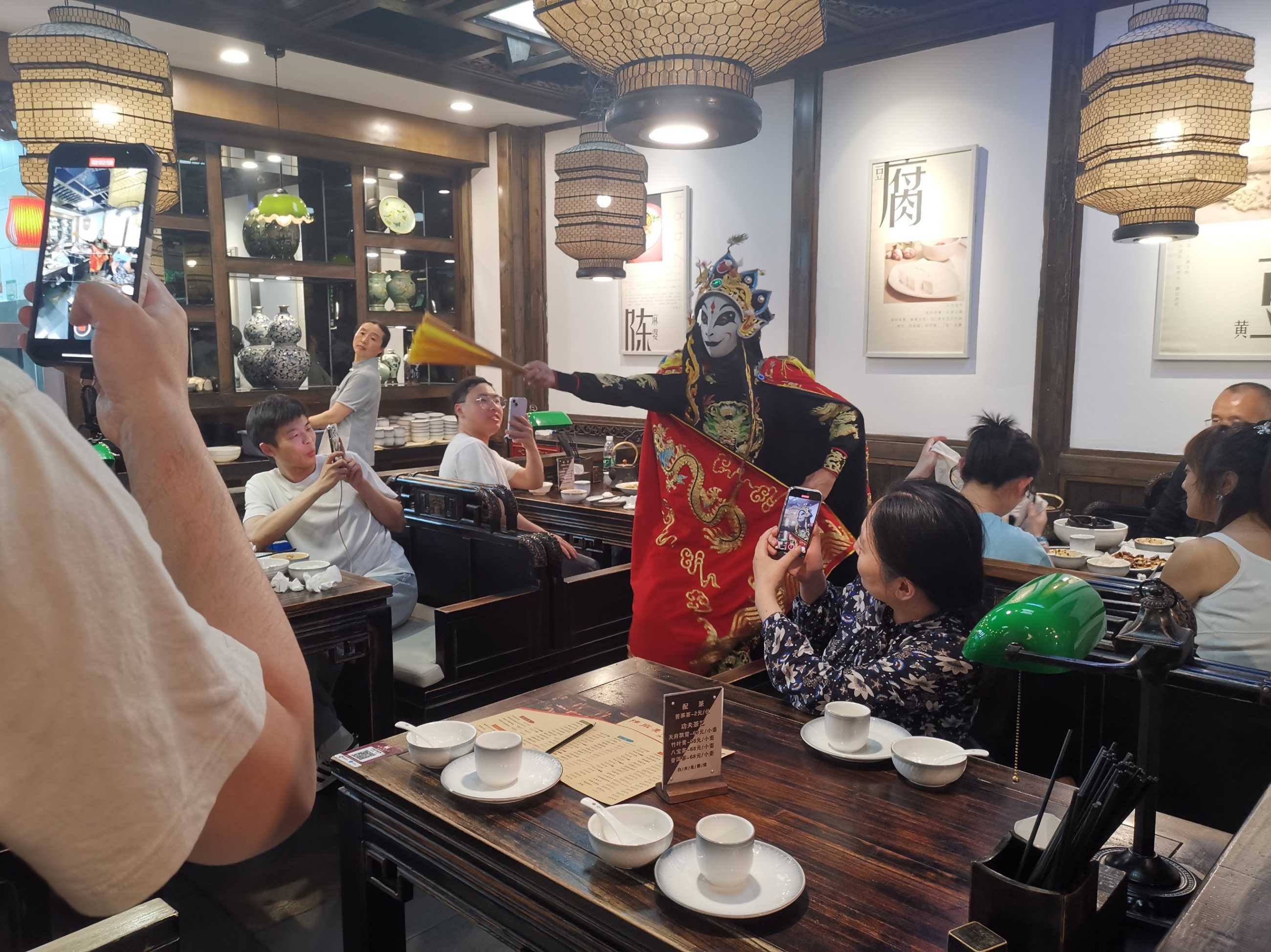Chengdu/Chongqing-Chengdu Food Tour: The Delicious Experience of Chen Mapo Tofu Flagship Store