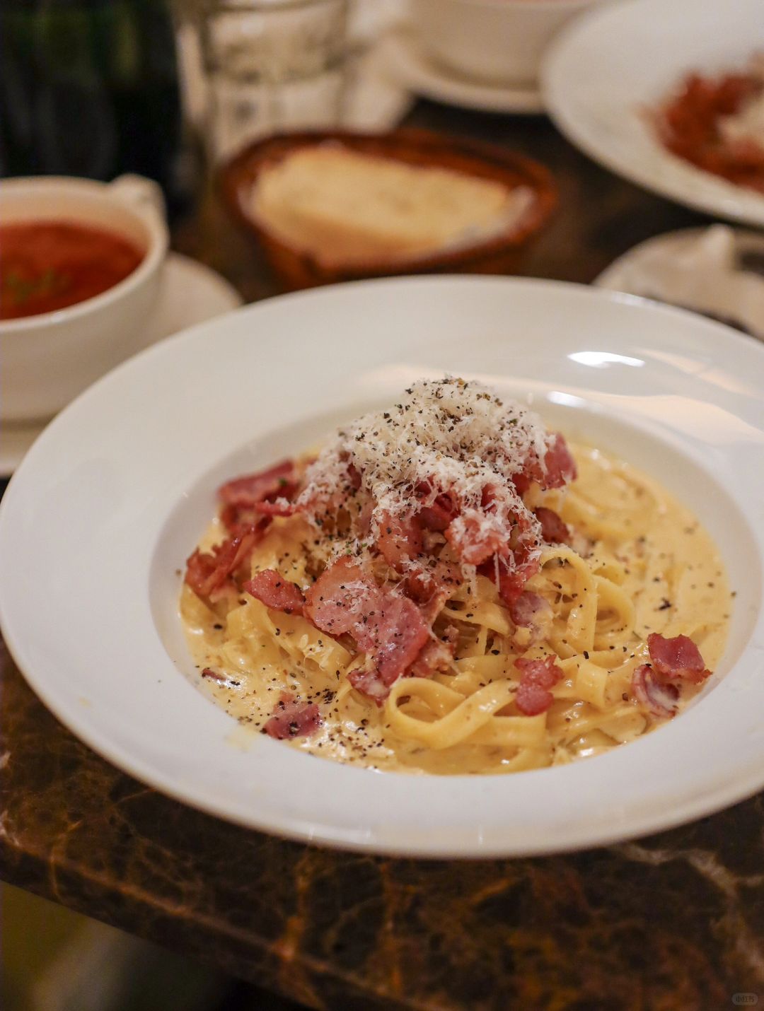 Taiwan-Trail Cafe Restaurant, Google reviews exceeded 1,000, 4.4-star Italian pasta restaurant