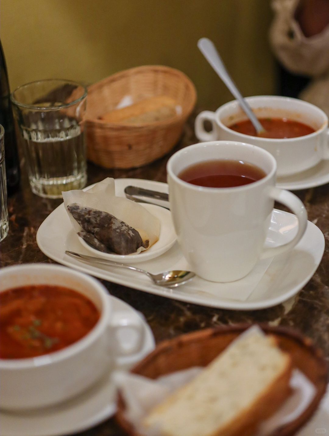 Taiwan-Trail Cafe Restaurant, Google reviews exceeded 1,000, 4.4-star Italian pasta restaurant