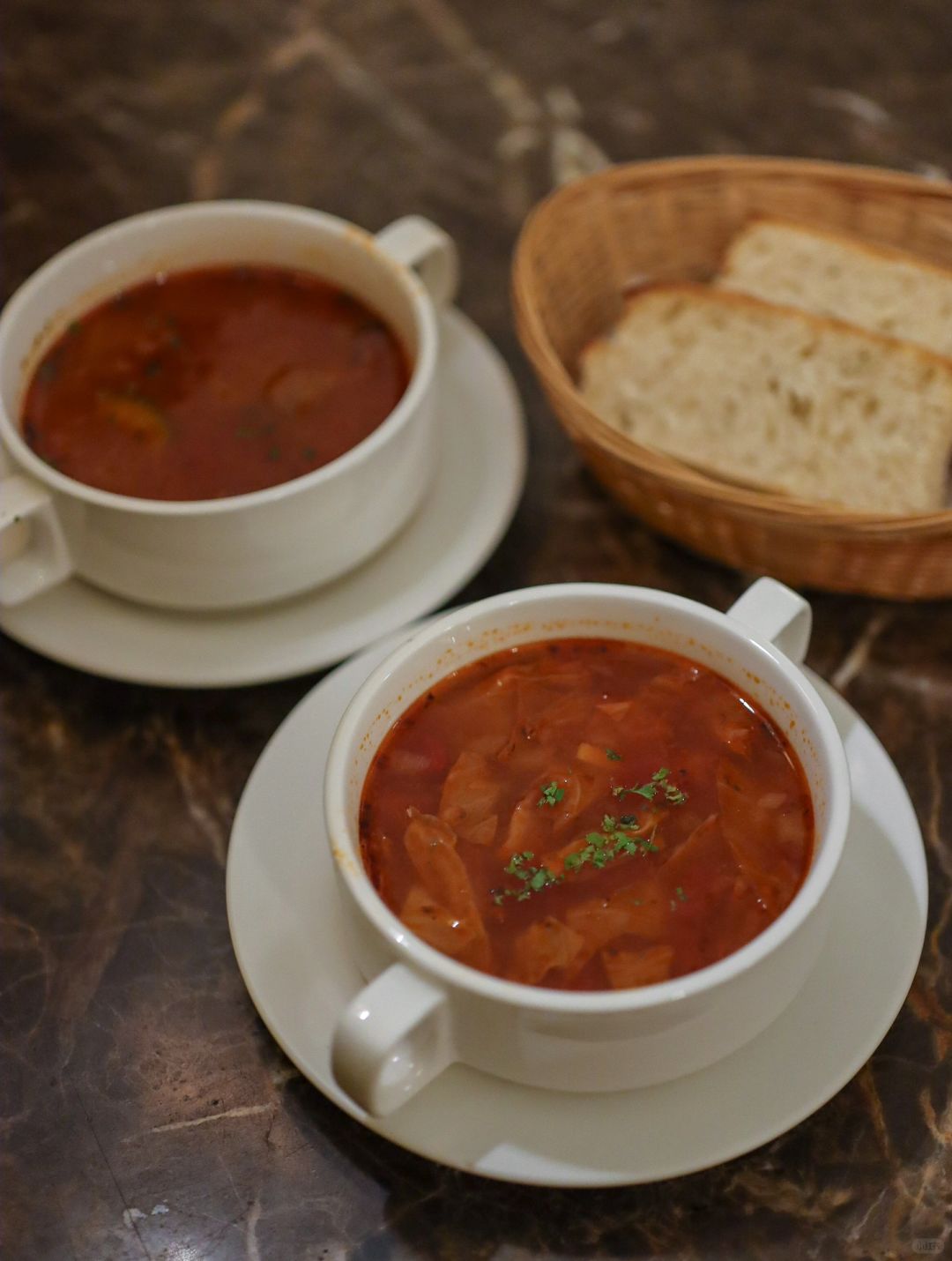 Taiwan-Trail Cafe Restaurant, Google reviews exceeded 1,000, 4.4-star Italian pasta restaurant