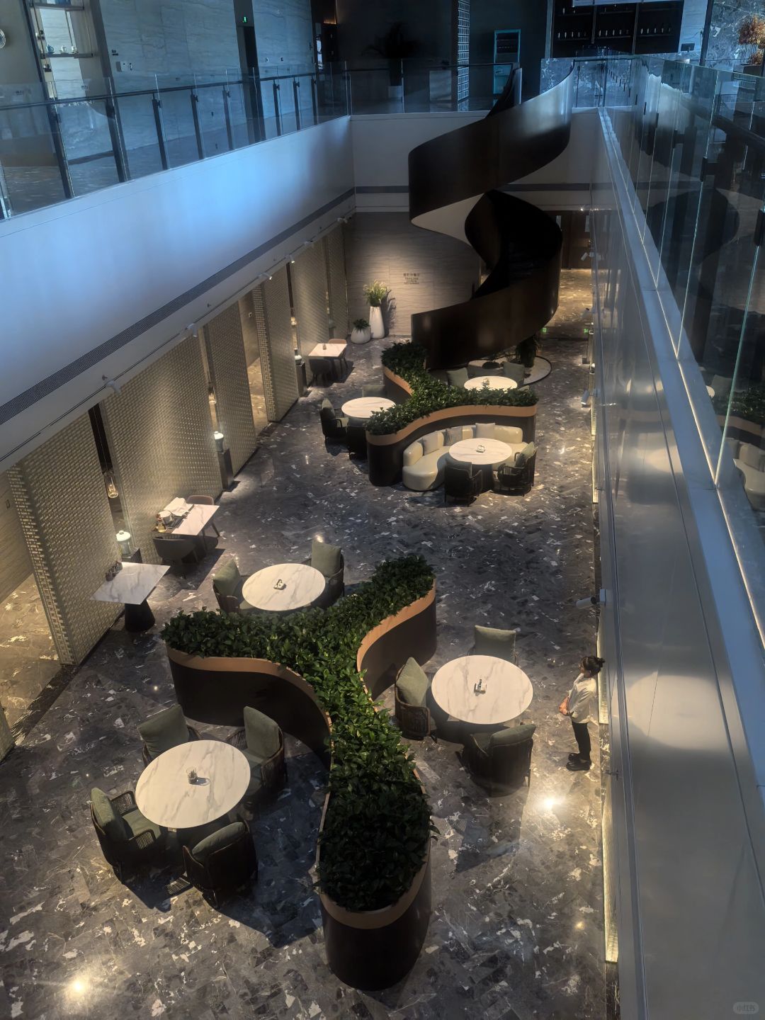 Beijing/Tianjin-I spent a quiet and comfortable night at the Beijing Ritz Hotel!