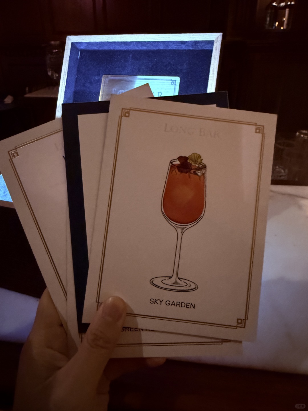 Shanghai/Hangzhou-Waldorf Long Bar in Shanghai, a wine with a sense of story, is like opening Pandora's blind box!