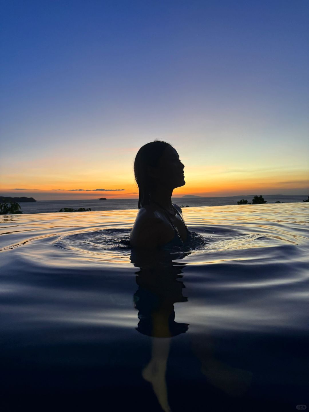 Manila/Luzon-Vivere Azure Resort Hotel in Manila is close to nature, with great facilities such as infinity pool and seaside restaurant