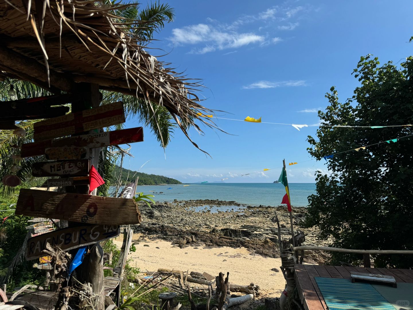 Krabi-Rastafari Bar, a pure natural seaside music bar in Krabi, Thailand, with a bonfire party