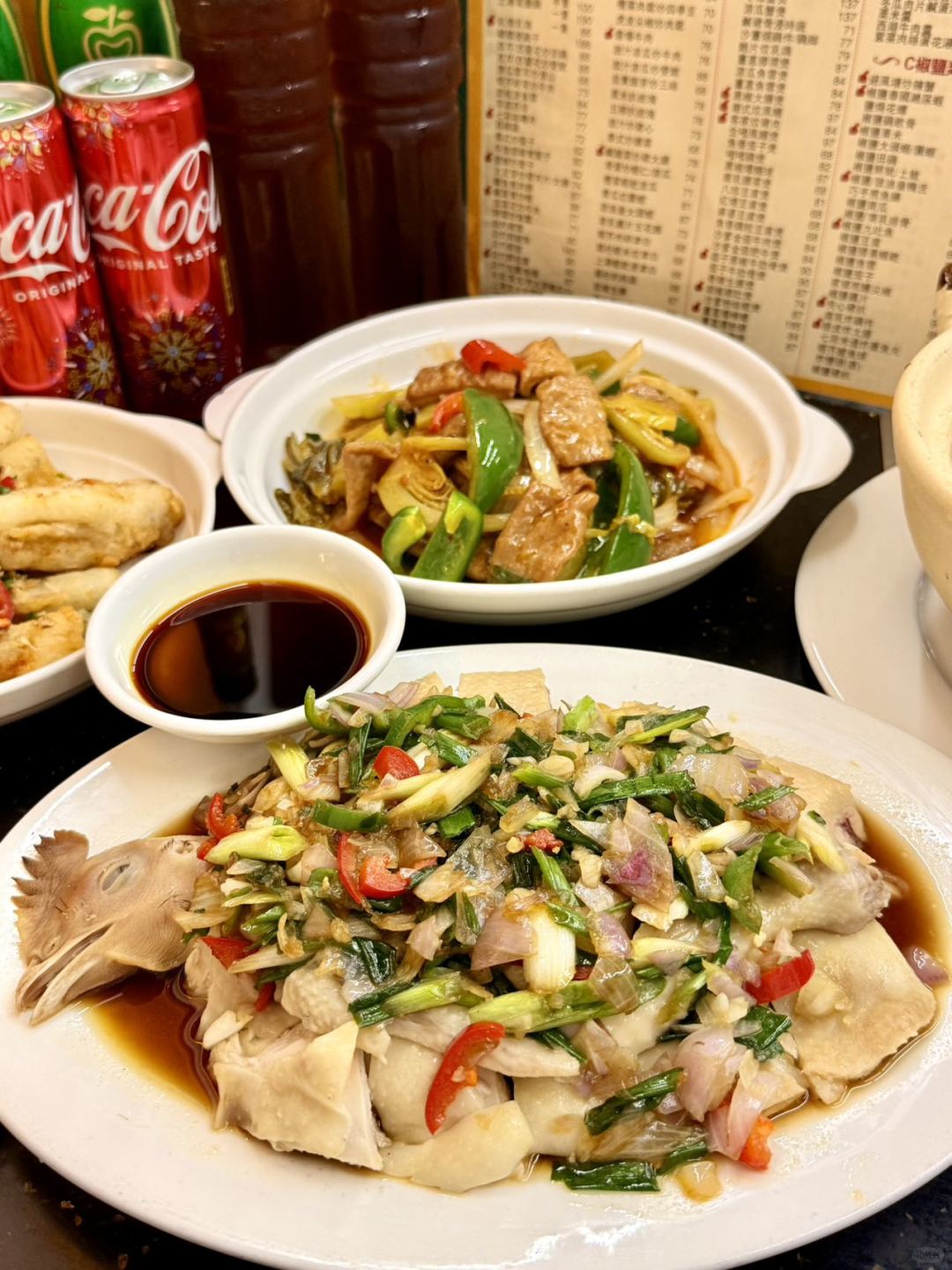 Macao-Colorful food stalls in Taipa, Macau, taste the local stir-fried food in Macau