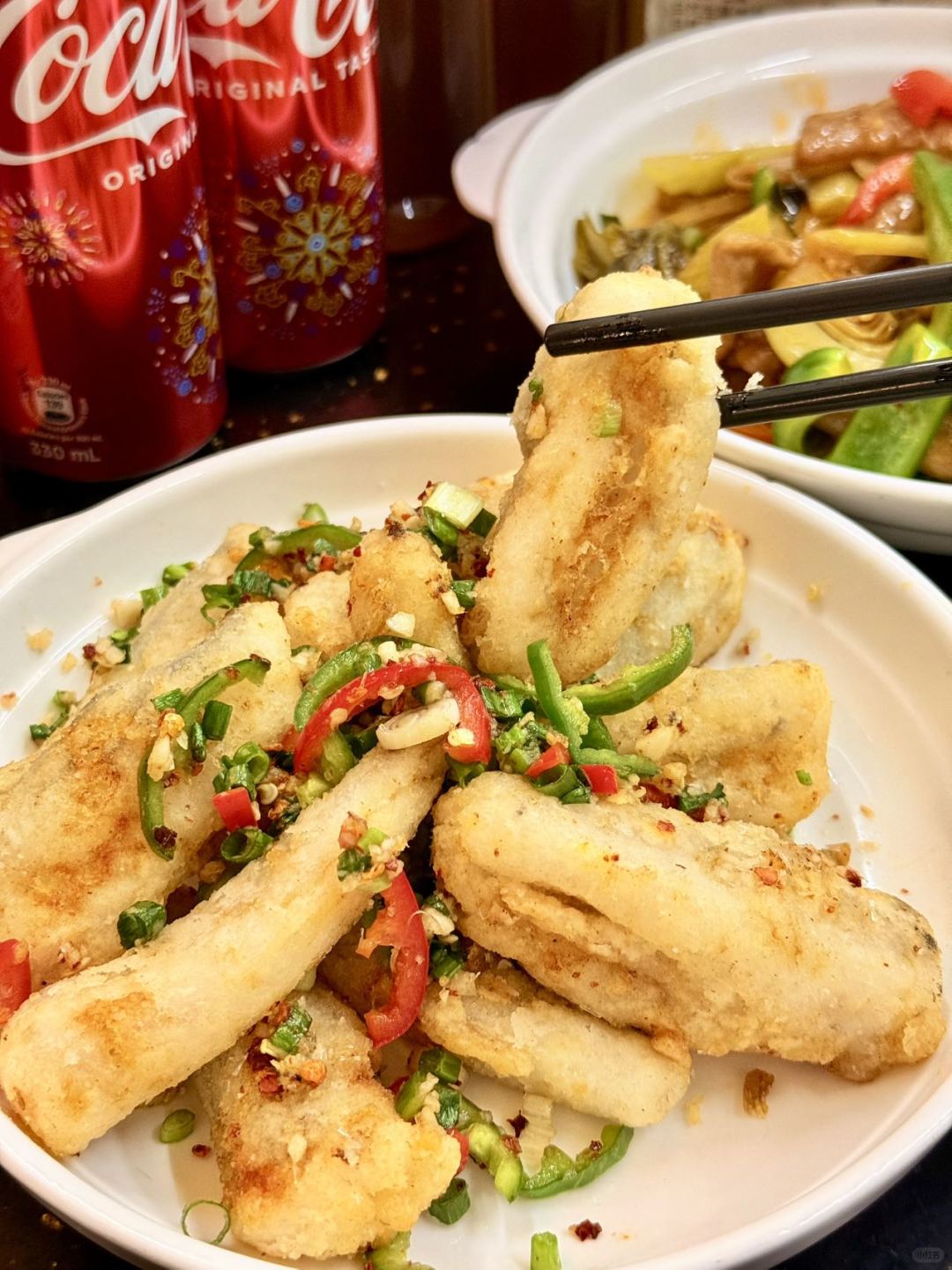 Macao-Colorful food stalls in Taipa, Macau, taste the local stir-fried food in Macau