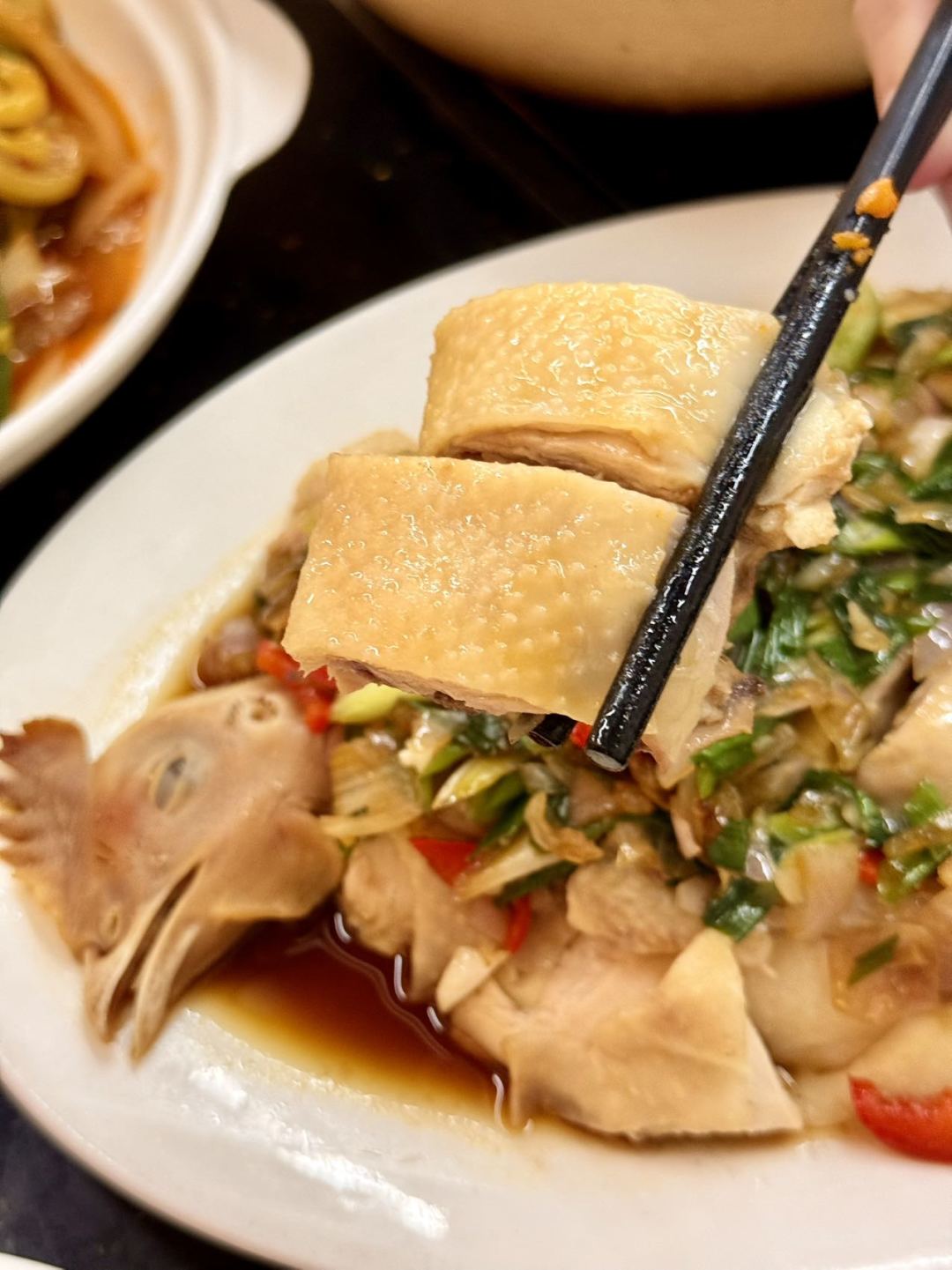 Macao-Colorful food stalls in Taipa, Macau, taste the local stir-fried food in Macau