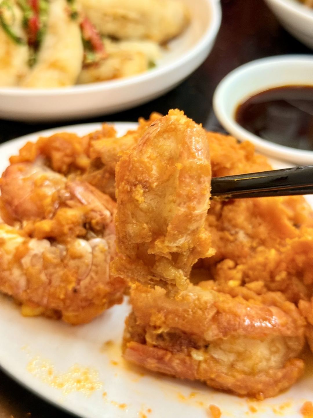 Macao-Colorful food stalls in Taipa, Macau, taste the local stir-fried food in Macau