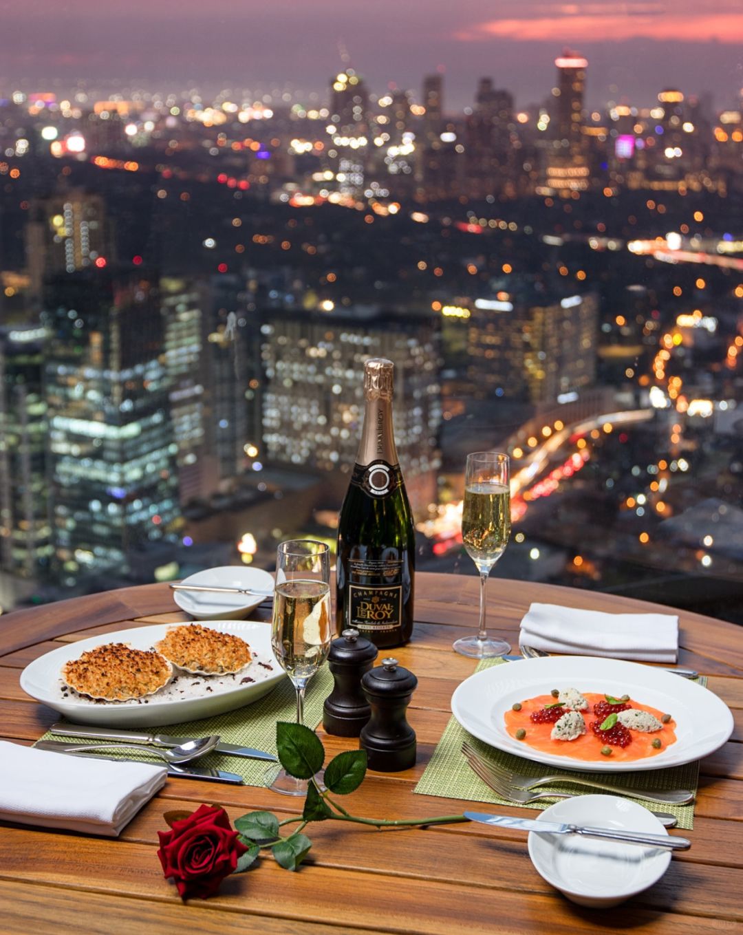 Manila/Luzon-Enjoy the luxury of overlooking the Manila skyline at The Peak Bar on the 62nd floor of Grand Hyatt BGC