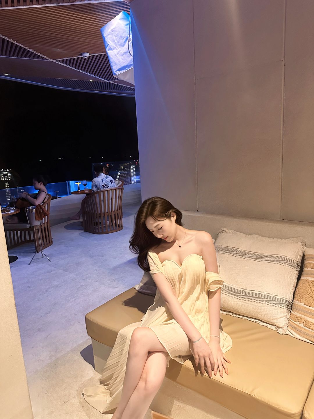 Pattaya-Pattaya AKARA Hotel, I will stay here next time I come to Thailand, 8 minutes to the beach