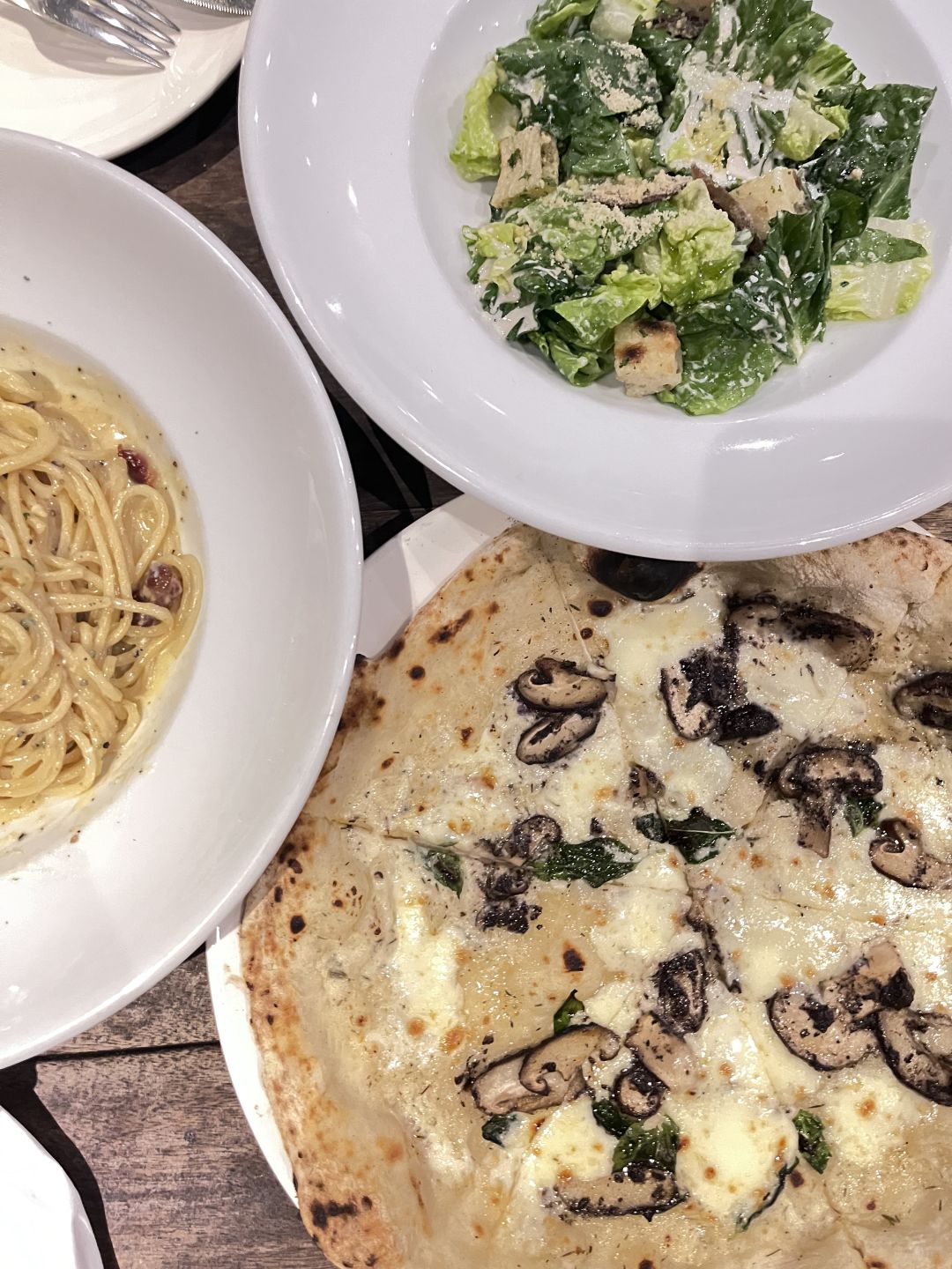 Clark/Angel City-Leonardospizzatradizonale, a popular Italian restaurant in Subic, Clark