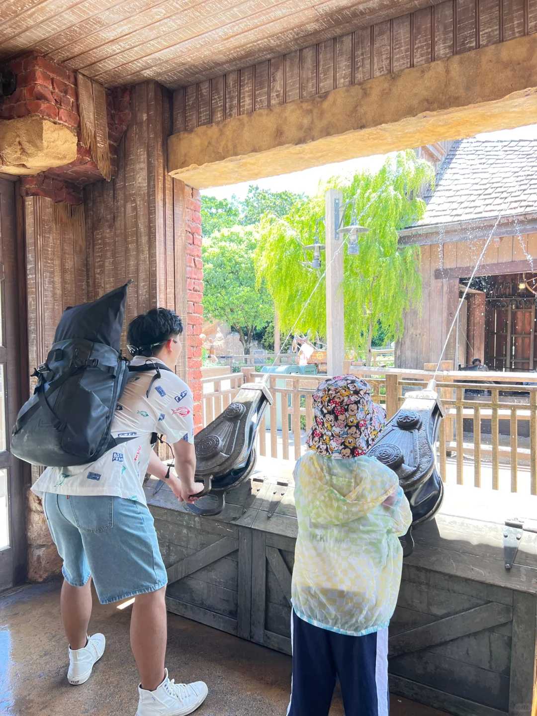 Hong kong-A fairytale world, back to childhood. A practical guide for a one-day trip to Hong Kong Disneyland