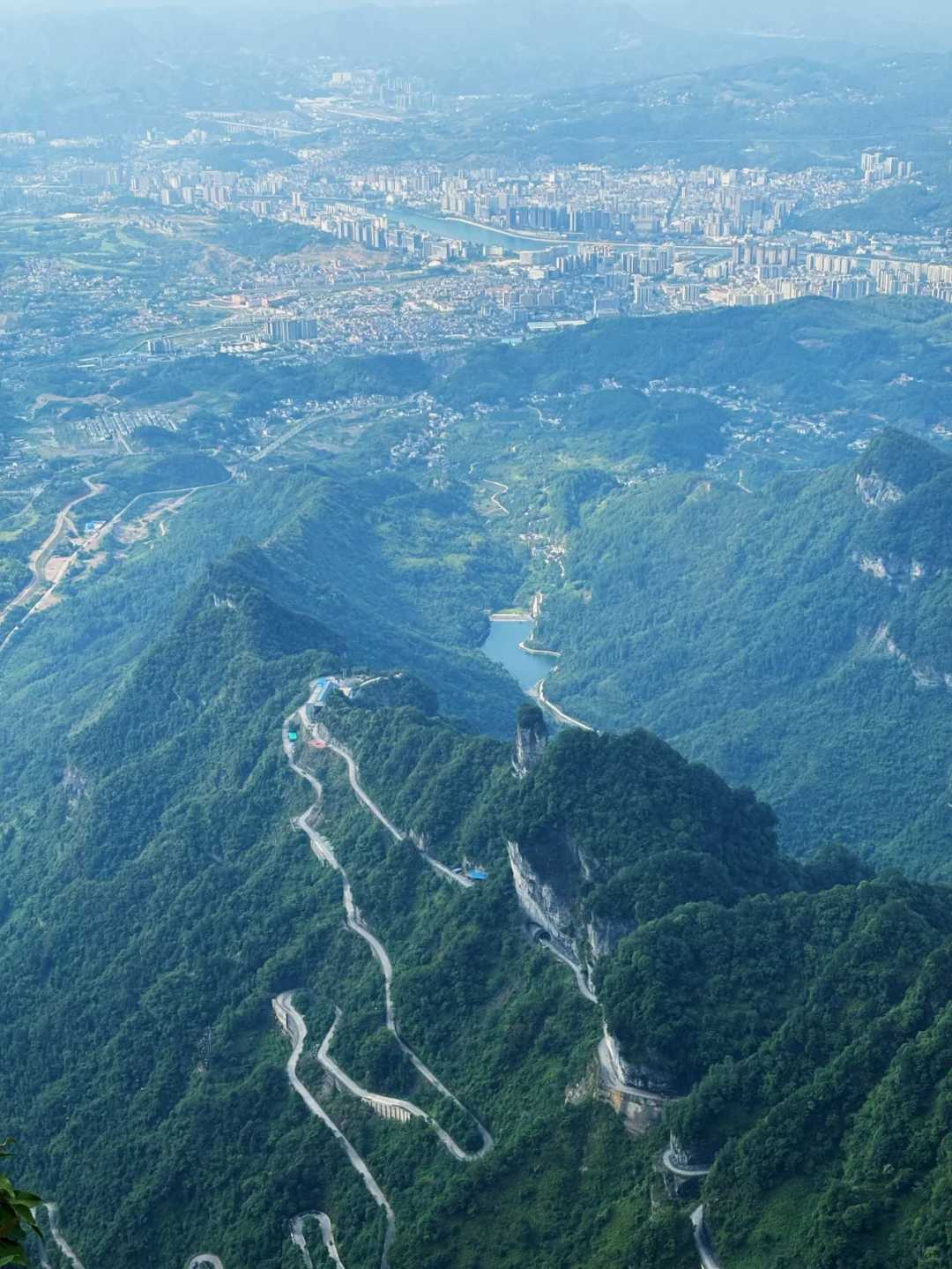 Changsha-Zhangjiajie Western Hunan 5-day travel guide, go deep into the National Forest Park to explore the wonders of the canyon