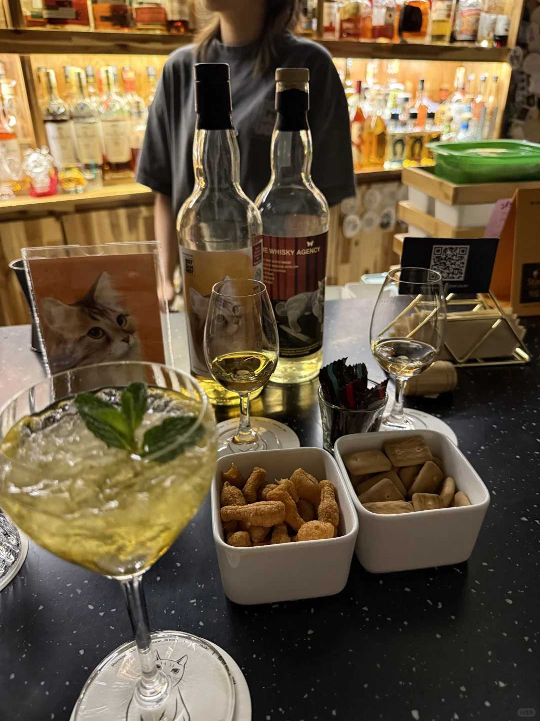 Seoul-Drink at BAM bar in Yeongdeungpo, Seoul. Don't know what to drink? Ask the bartender for recommendations.